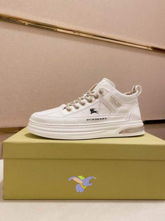 Picture of Burberry Shoes _SKUBurberrysz38-44ngh02601987